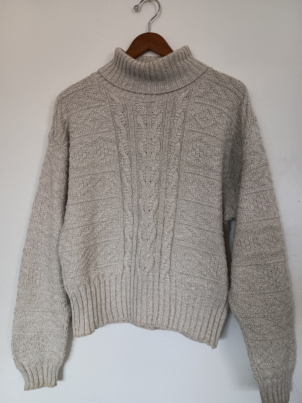 Liz Sport 100% Cotton Vintage Cozy Cable Knit Turtleneck Sweater in Light Beige